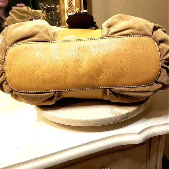 Sold - Picture 4 of 16